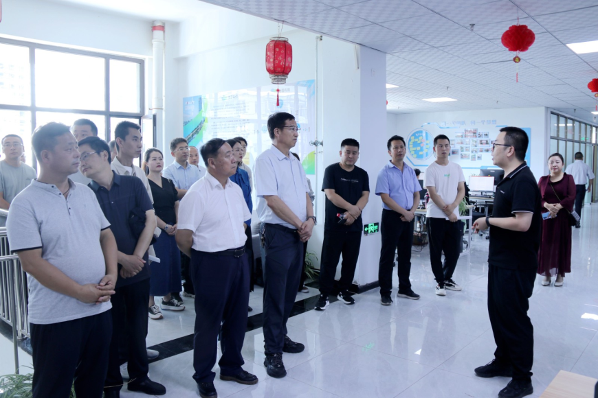 天水市委統(tǒng)戰(zhàn)部一行深入睿陽科技調(diào)研新階層實踐創(chuàng)新基地建設(shè)